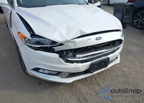 2017 Ford Fusion Energi Titanium from USA, damaged, VIN 3FA6P0SU6HR147186